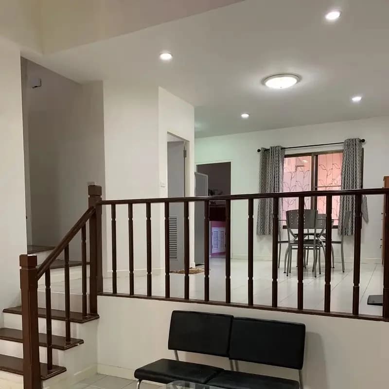 ขายและให้เช่าทาวน์โฮม 3 ชั้น บ้านกลางเมือง นาคนิวาส ซ.4 เนื้อที่ 21 ตร.ว. 5