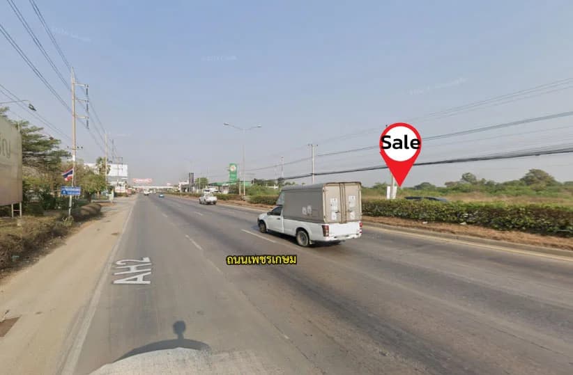 Land 9 rai 2 ngan 51 sq.wah. Next to Petchkasem Road, PTT gas station 3