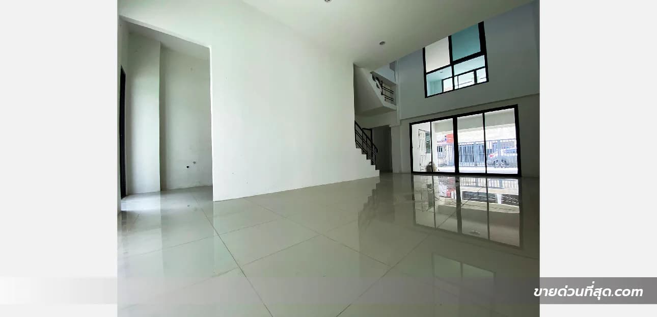 ทาวน์โฮม 3 ชั้น 2 หลังติดกัน ซ.ลาดพร้าว41 แยก 6-9 เนื้อที่ 32 ตร.ว.ขายแยกหลังได้ 4
