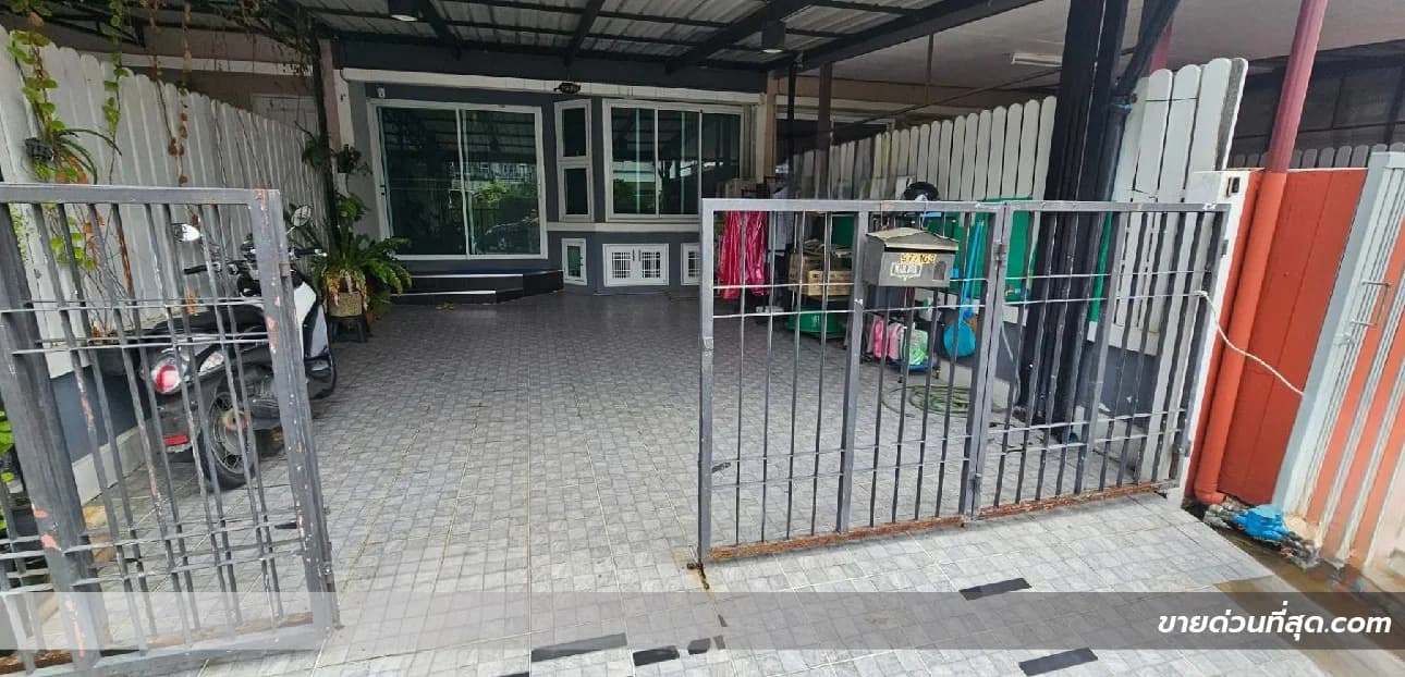 ขายทาวน์โฮม 3 ชั้น หมู่บ้านพาร์ค แกลเลอรี่ ศรีนครินทร์ เนิ้อที่  23.9 ตร.ว. 2