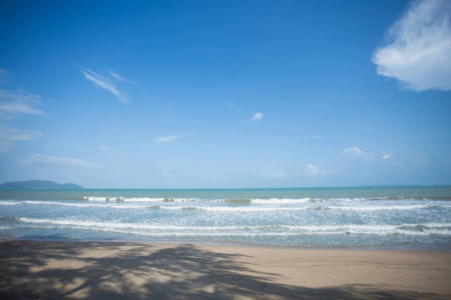 ที่ดินติดชายหาดสวนหลวง บางสะพาน จ.ประจวบคีรีขันธ์ เนื้อที่ 2-0-47 ไร่ 4