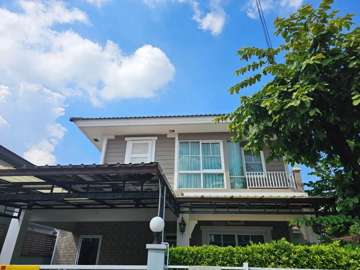 ขายบ้าน2ชั้น เนื้อที่ 52 ตร.ว. ในหมู่บ้านพฤกษ์ลดา ใกล้ ถนนหทัยราษฎร์ 3