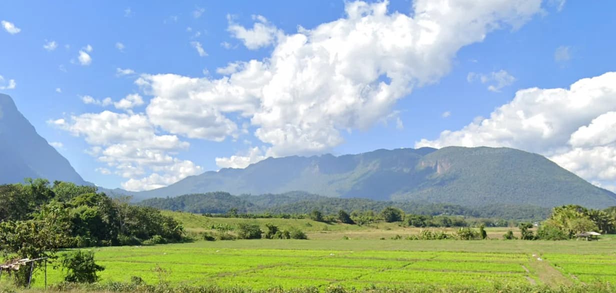 ขายที่ดิน 4 ไร่ 2 งาน 54 ตร.ว. ติดถนนหมายเลข 107 ใกล้สถานีตำรวจภูธรเชียงดาว 2