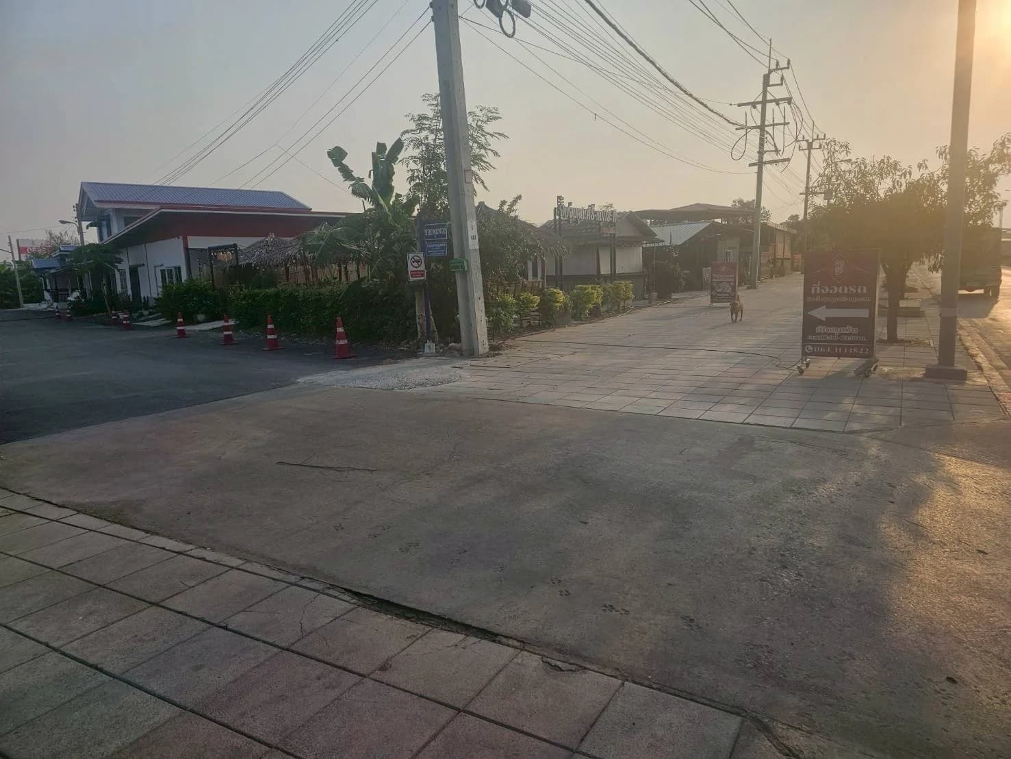 ขายที่ดิน 100 ตร.ว. ซ.ศรีนครินทร์-ร่มเกล้า 42 ถ.กรุงเทพกรีฑา ใกล้เดอะพาซิโอมอลล์ 4