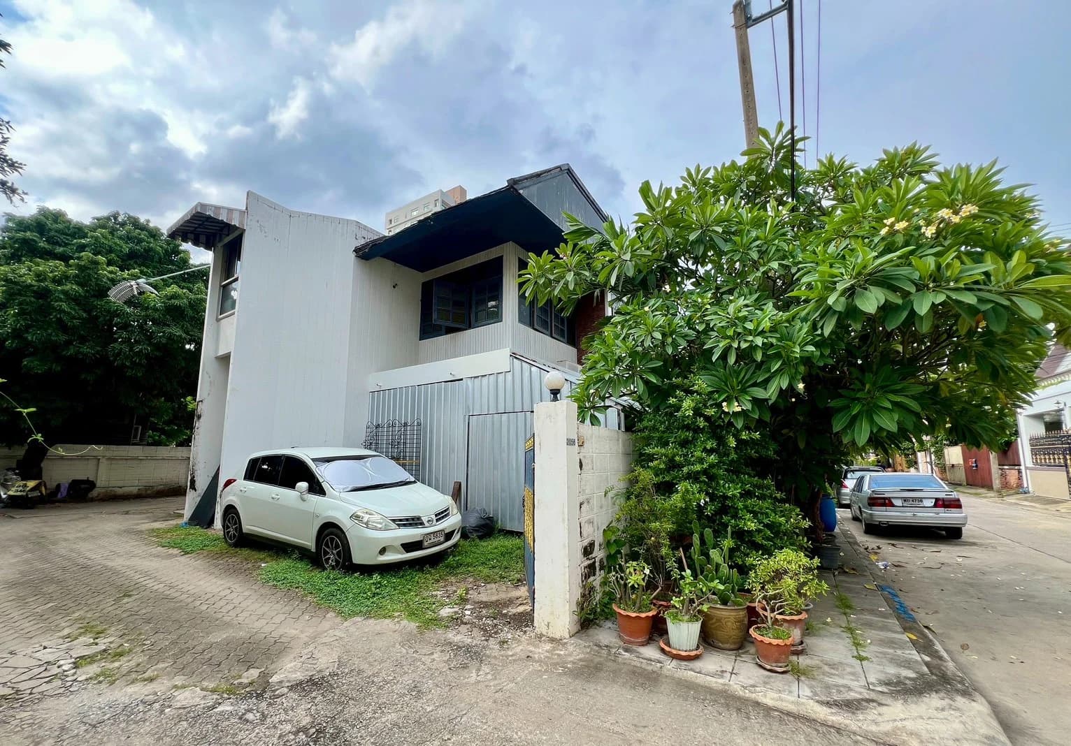 ขายบ้าน 2 ชั้น ขนาด 159 ตร.ว. ซอยนราธิวาสราชนครินทร์ 20 ใกล้เซ็นทรัล พระราม 3 4