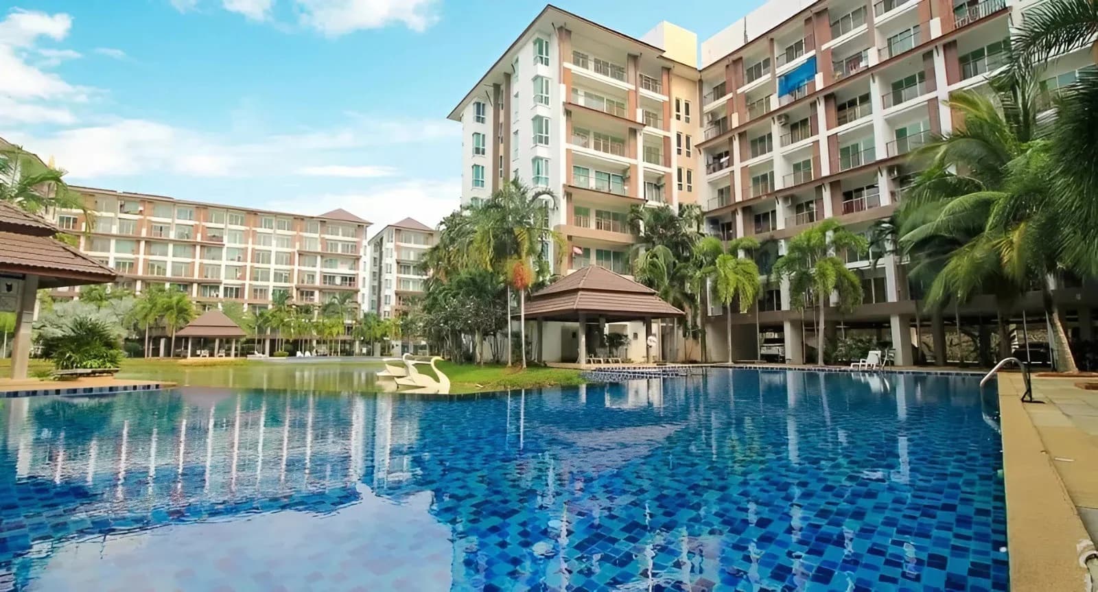 ขายคอนโด เอดี บางเสร่ เลค แอนด์ รีสอร์ท 25.10 ตร.ม. ใกล้หาดบางเสร่ อ.สัตหีบ 2