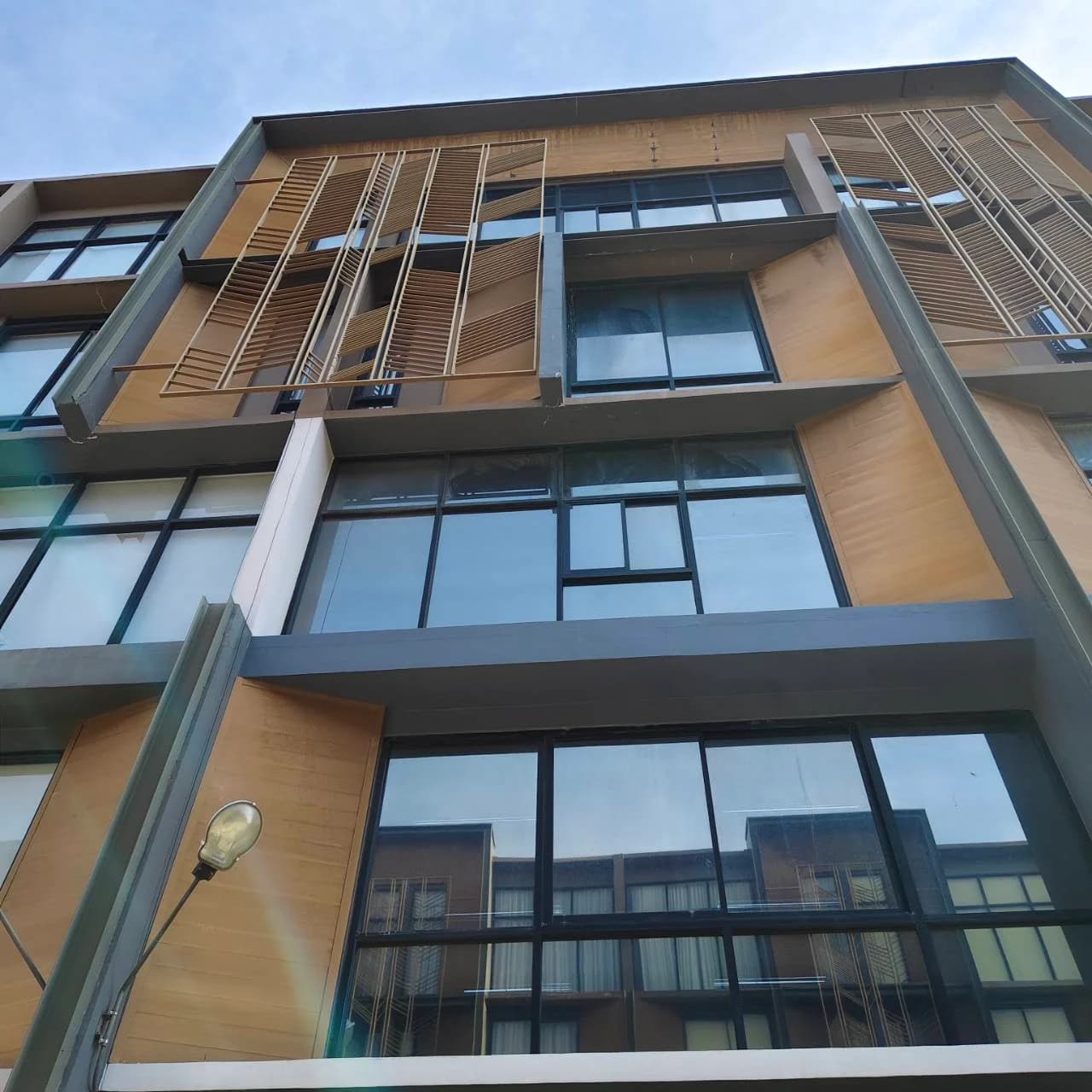 ขายโฮมออฟฟิศ 5 ชั้น The Pride Sukhumvit 77 ขนาด 27 ตร.ว. ใกล้ BTS อ่อนนุช 2