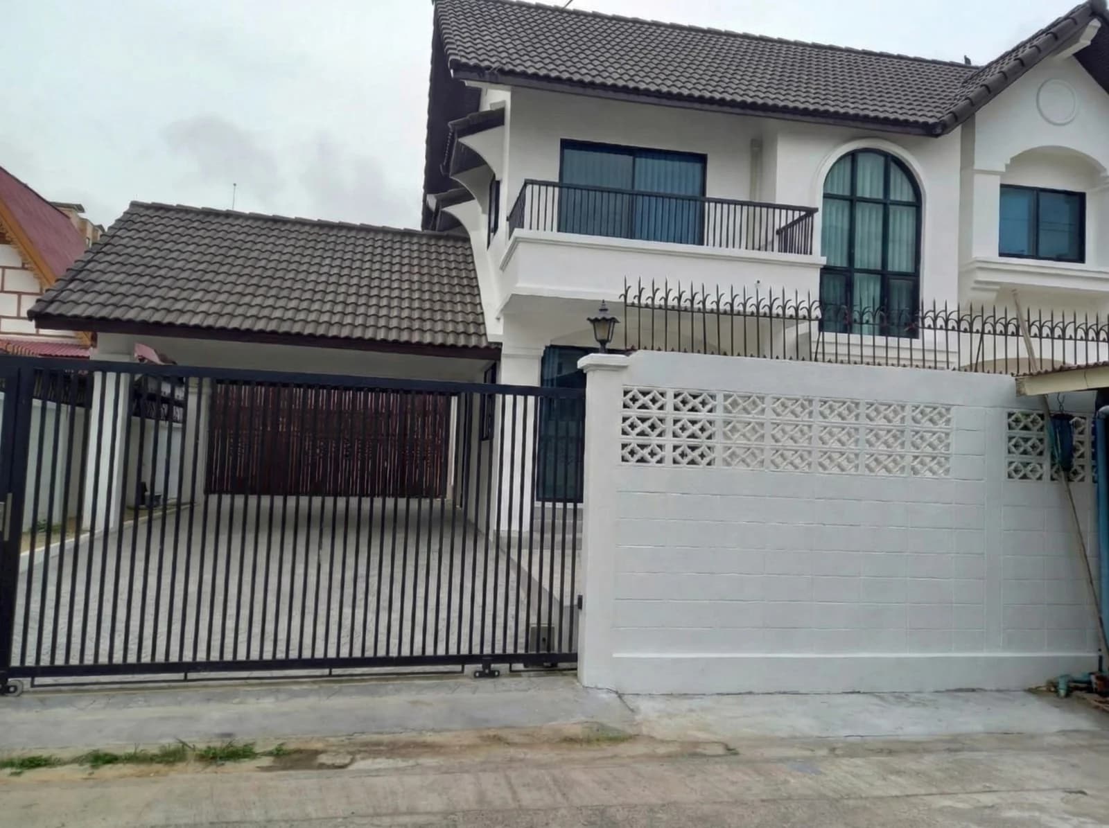 ขายบ้านเดี่ยว 2 ชั้น 85 ตร.ว. ซอยมิถุนายน 20 แยก 5 ใกล้โรงเรียนนานาชาติเคไอเอส 3