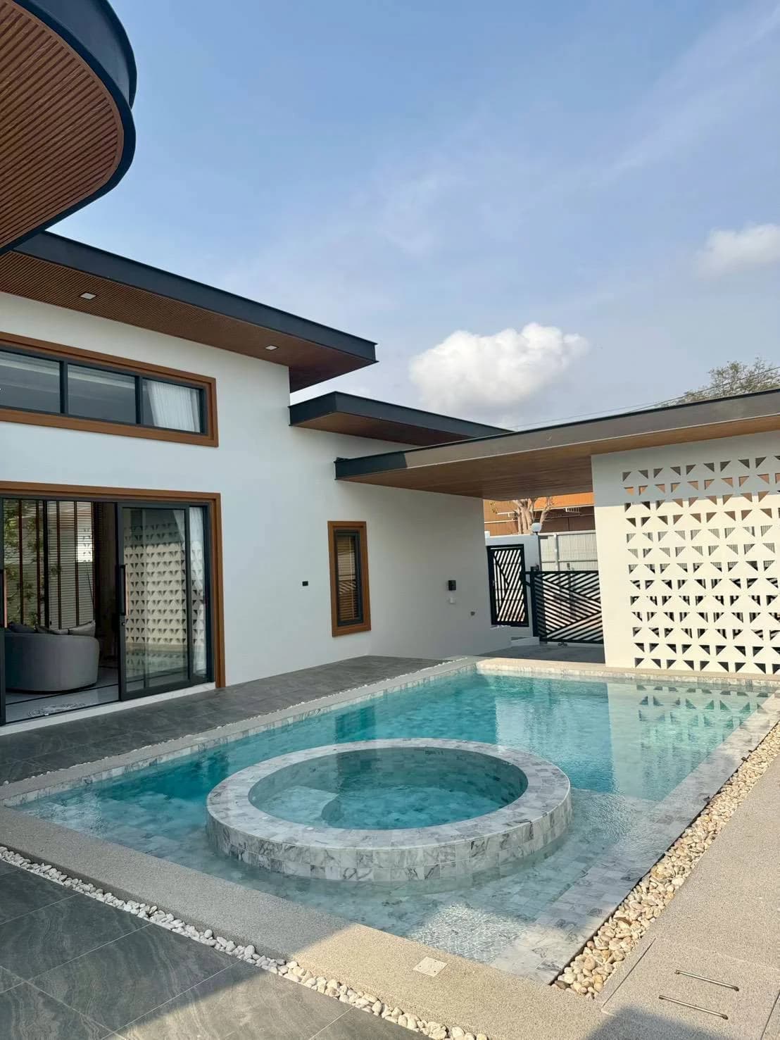 Sell Luxury Pool Villa – Grand Breeze Luxury Pool Villas, 87.8 sq.w., 2