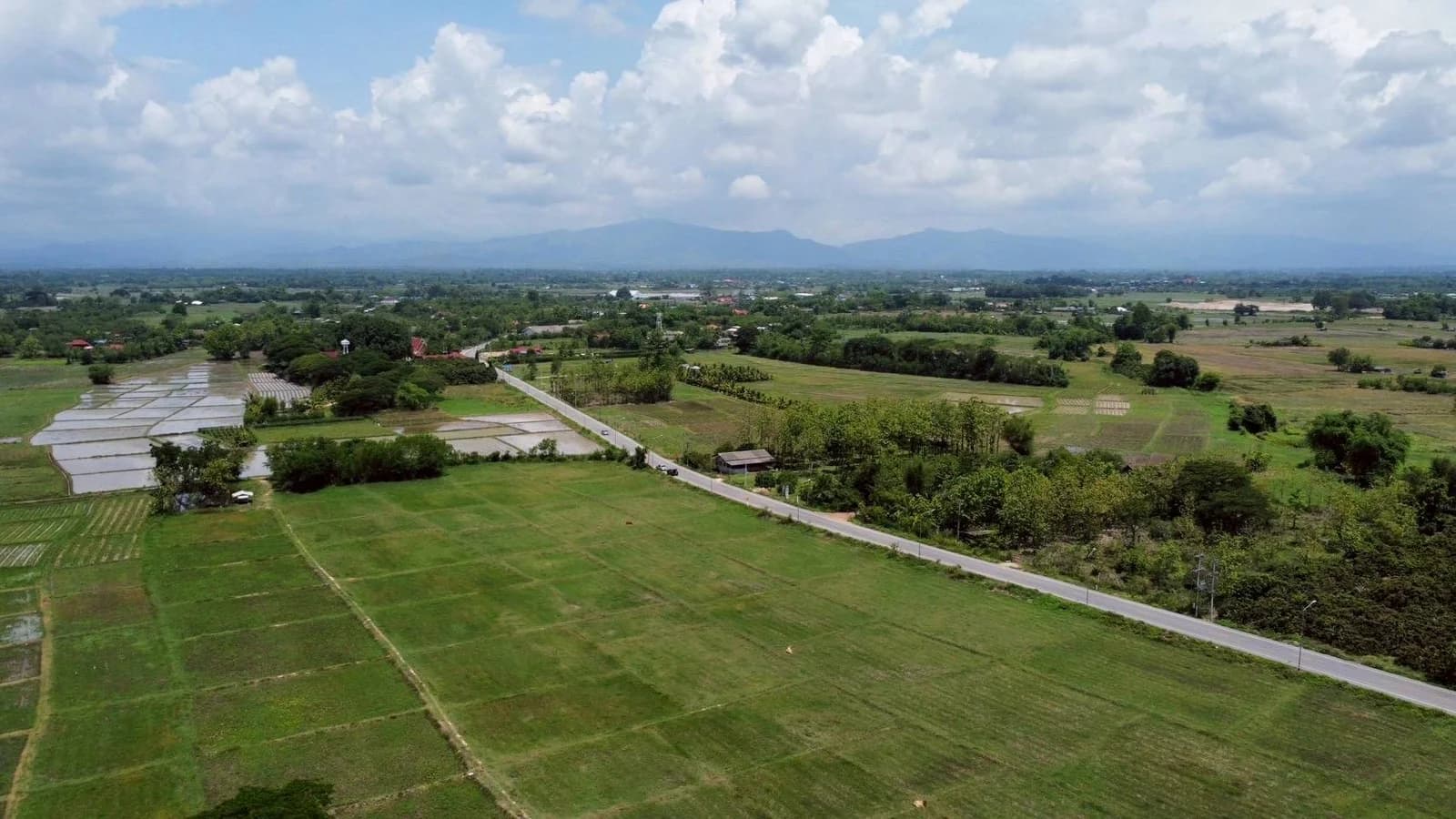 ขายที่ดินเชียงใหม่ 15-2-73 ไร่ ติดถนนหมายเลข 3018 ใกล้โรงเรียนบ้านแม่ขาน 4