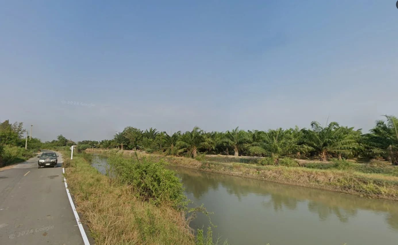 ขายที่ดินนครปฐม เนื้อที่ 105 ไร่ 0 งาน 84 ตร.ว. ใกล้โรงเรียนบ้านลาดหลวง 3